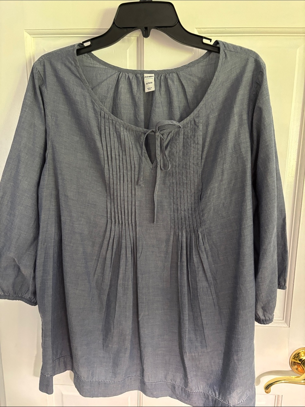 Old Navy Light Blue Pintuck Tie-Front Tunic